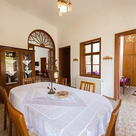 Annas House * Rhodes City