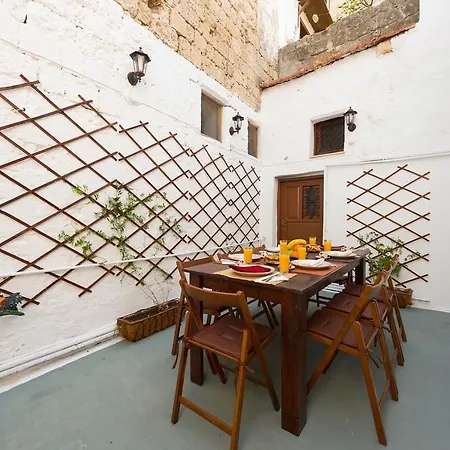 Annas House Apartamento *